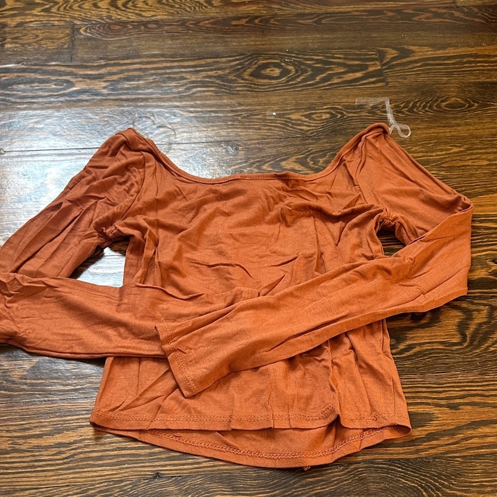 Chic Rust Halter Blouse - Picture 3 of 3
